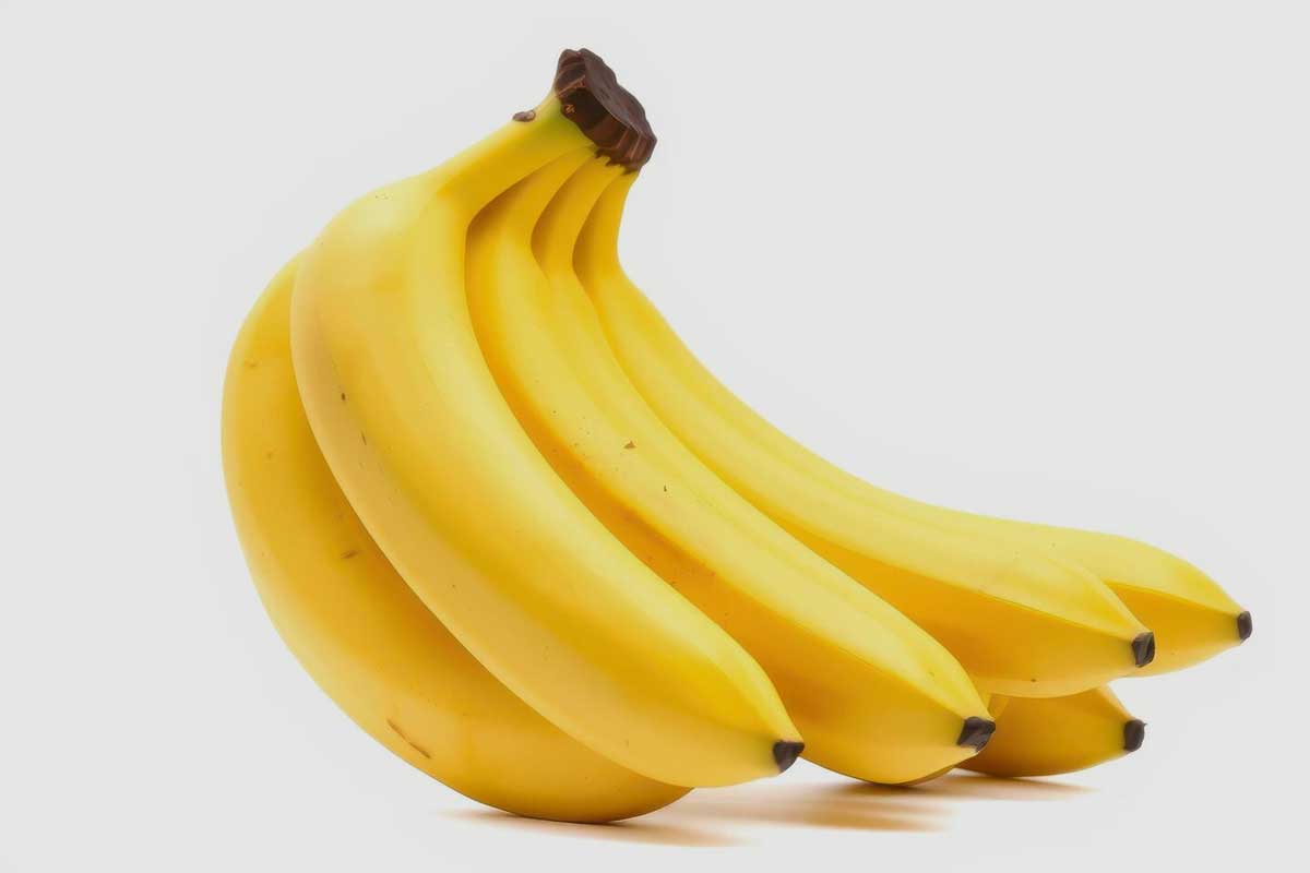 how many bananas can i eat in a day