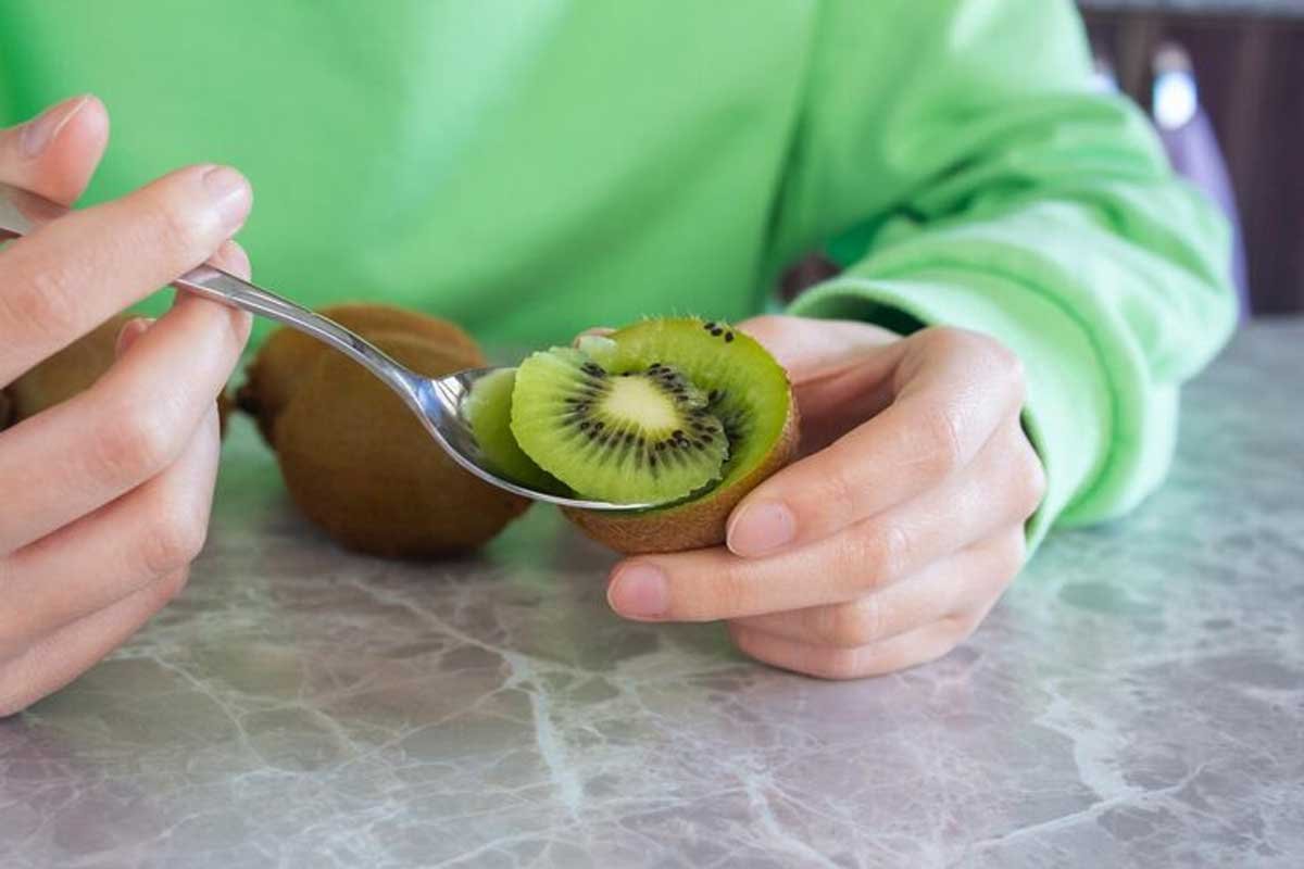 10 Amazing Kiwi Fruit Health Benefits