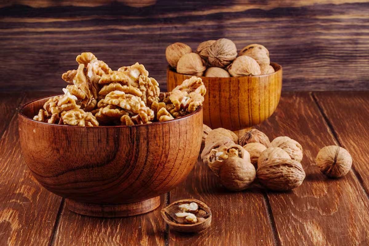 Walnuts: A Nutrient-Dense Choice for Heart and Brain Health