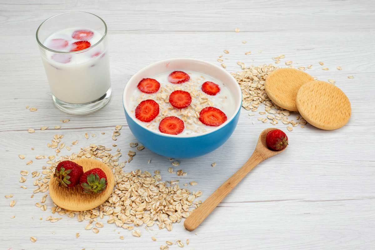 health benefits of oats with milk​