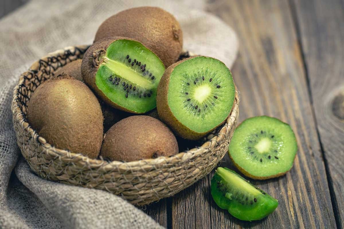 kiwi fruit health benefits nutrition side effects