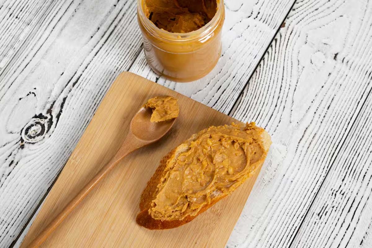 How Many Calories Are in Peanut Butter