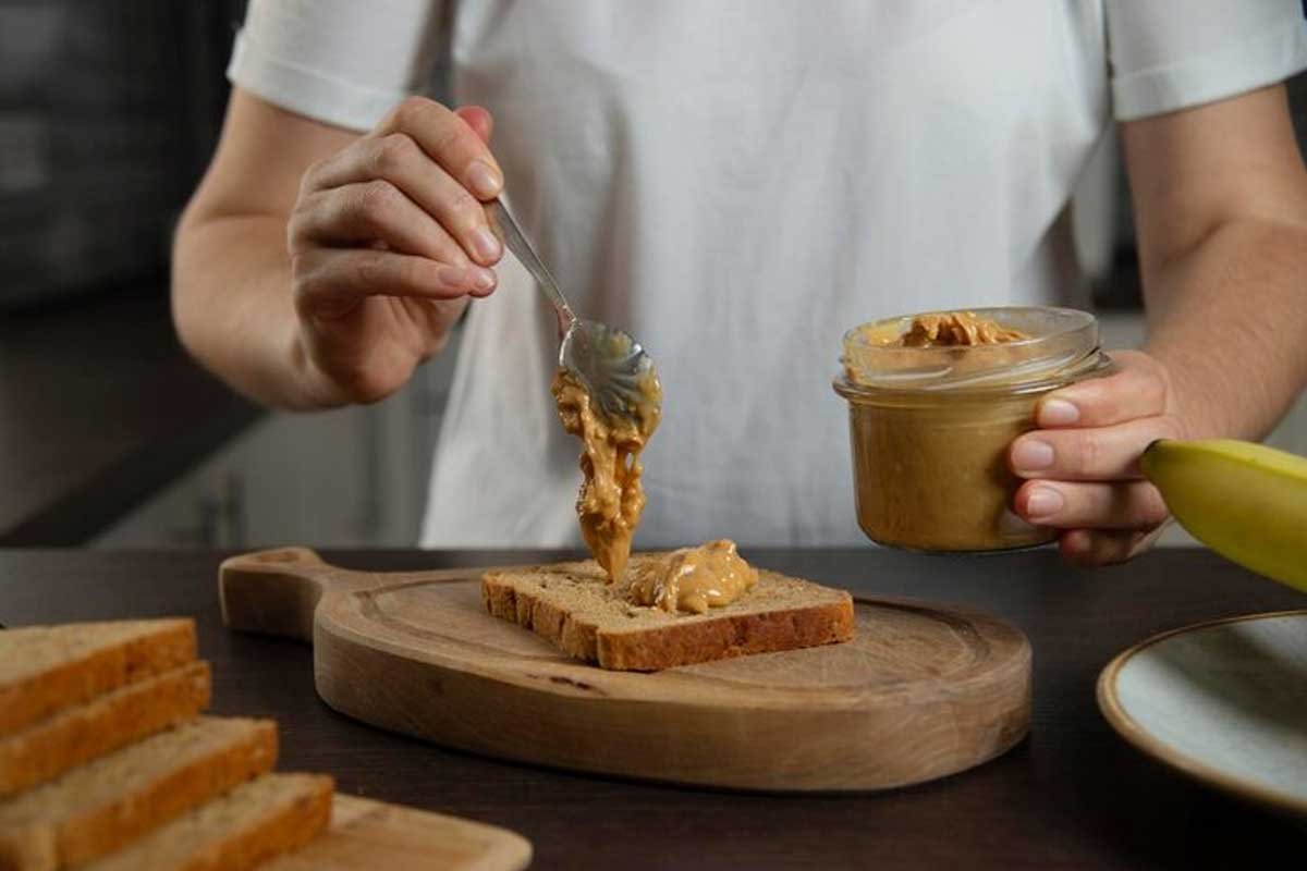 How Much Peanut Butter Should You Eat for Weight Loss