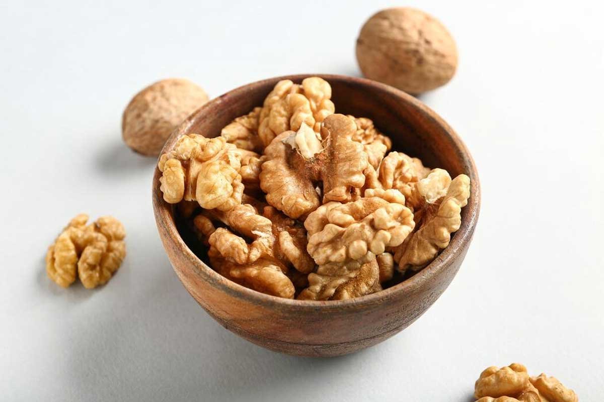 अखरोट (Walnuts)